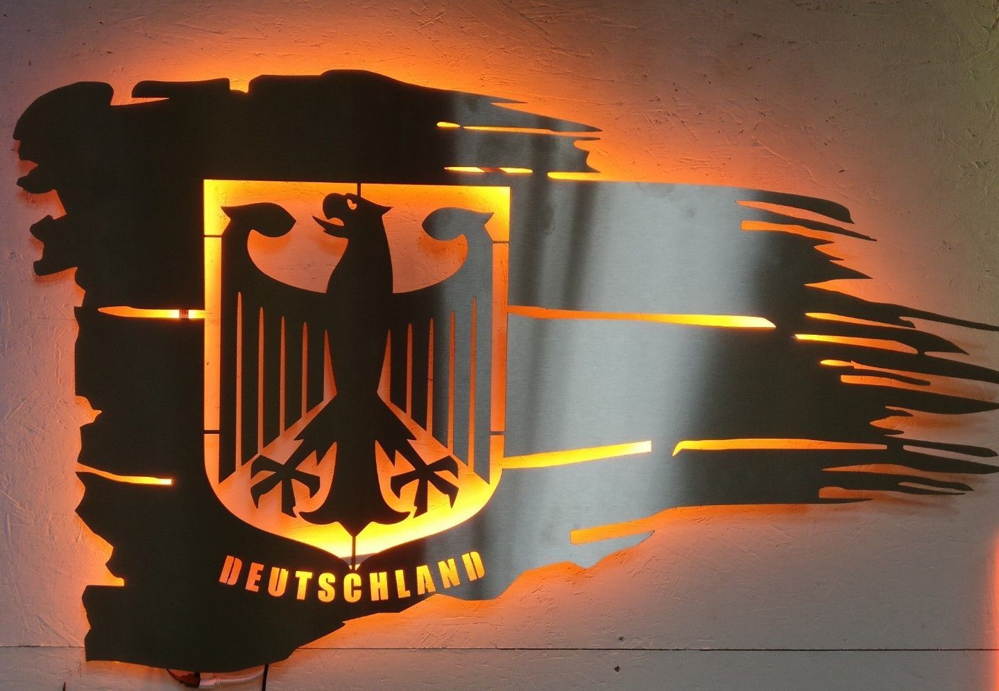 Deutschlandflagge mit Adler